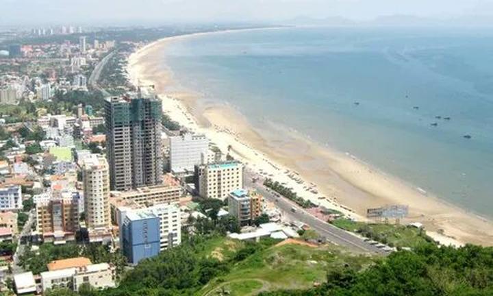 Huang Yoyo: Shop này dựa trên thiết kế basic, nhưng lại trẻ trung và phong cách.